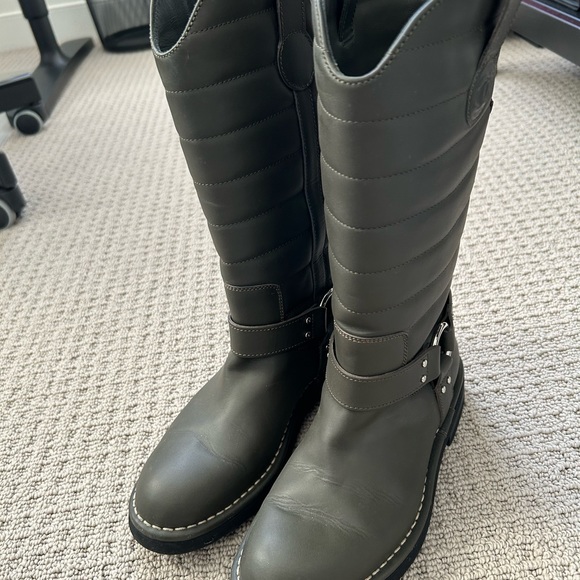 CHANEL boots - Picture 3 of 5
